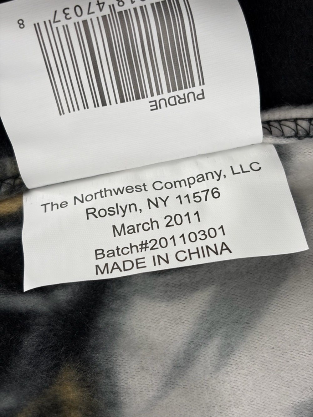 Purdue Boilermakers Northwest Snuggie Blanket Pre-Owned - Picture 5 of 7